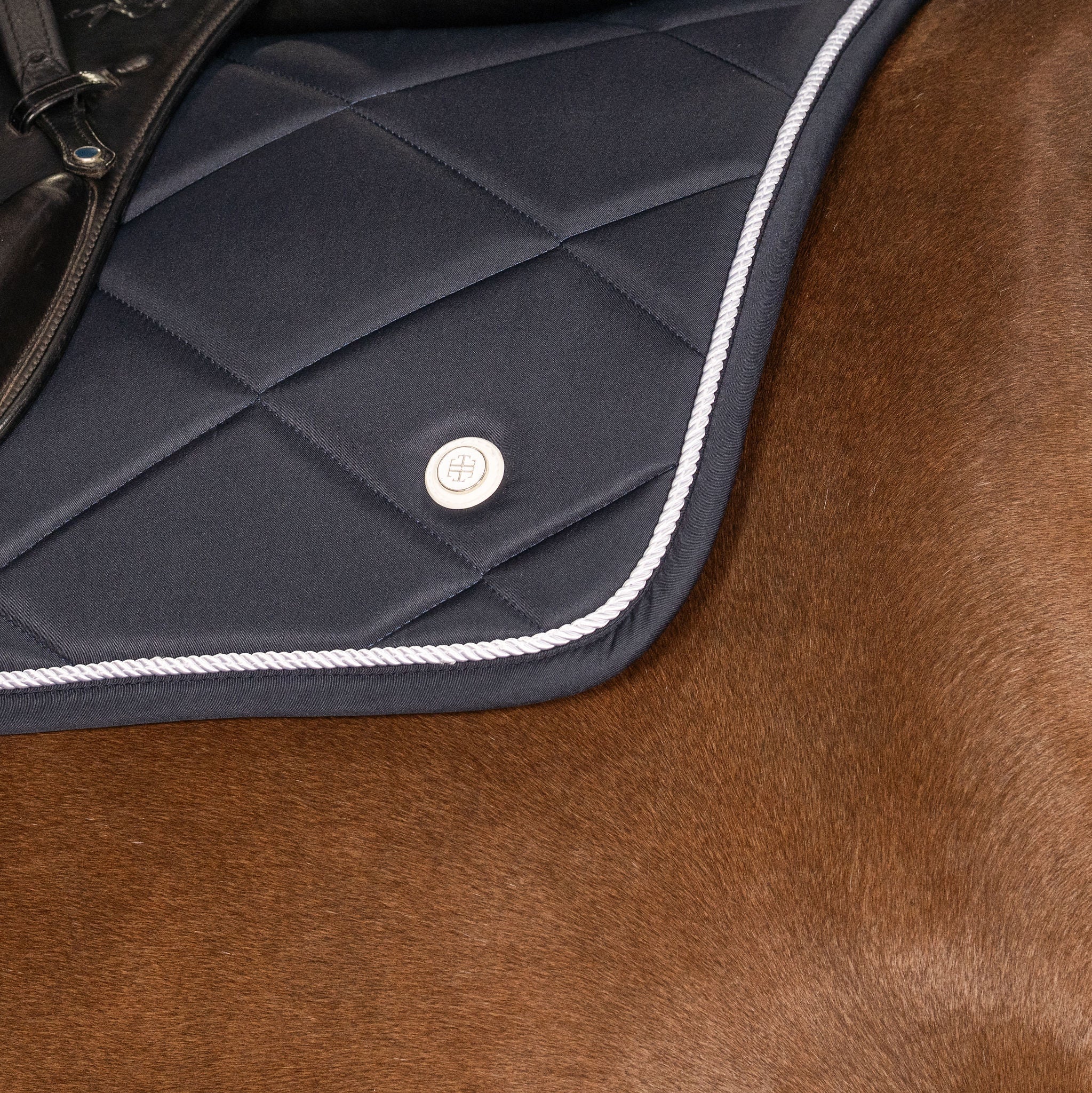 LT Classic Navy Jump Saddle Pad