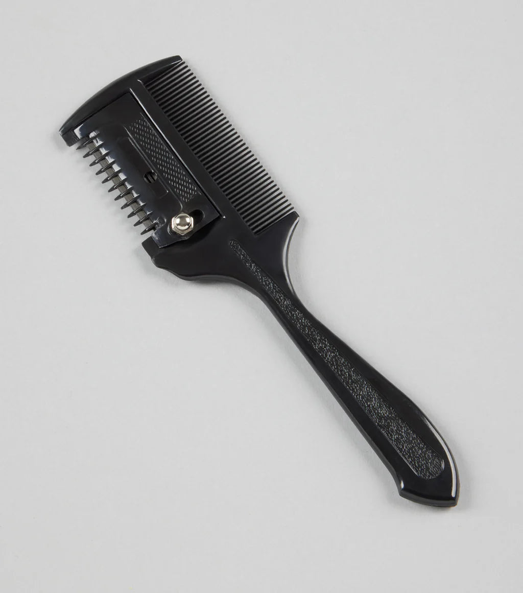 Mane-Thinning-Comb-Black-1_1024x_6db816bc-d5d6-46ce-99c6-5f6ee6064c7e.webp