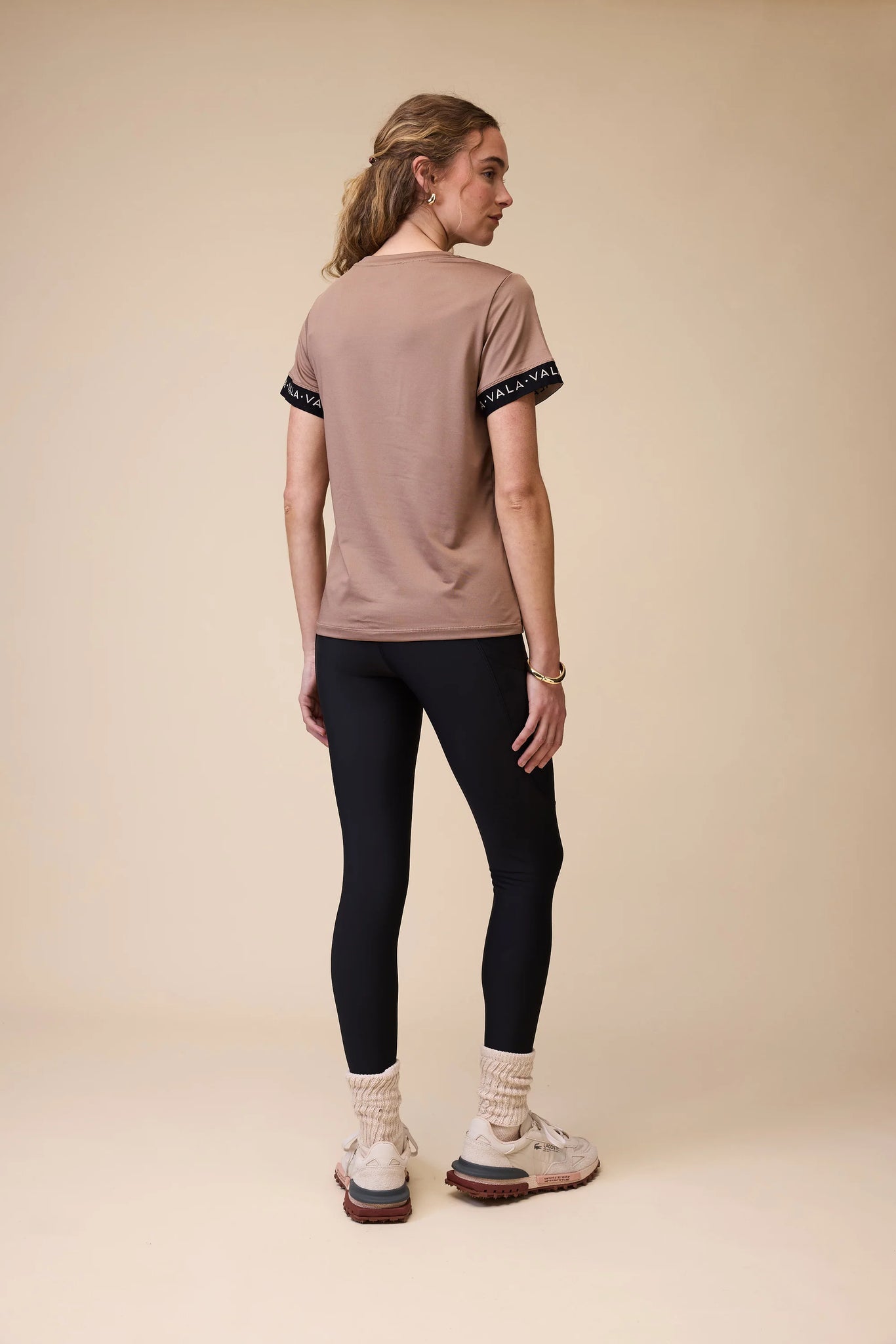 Vala Training Tee Mocha XSmall