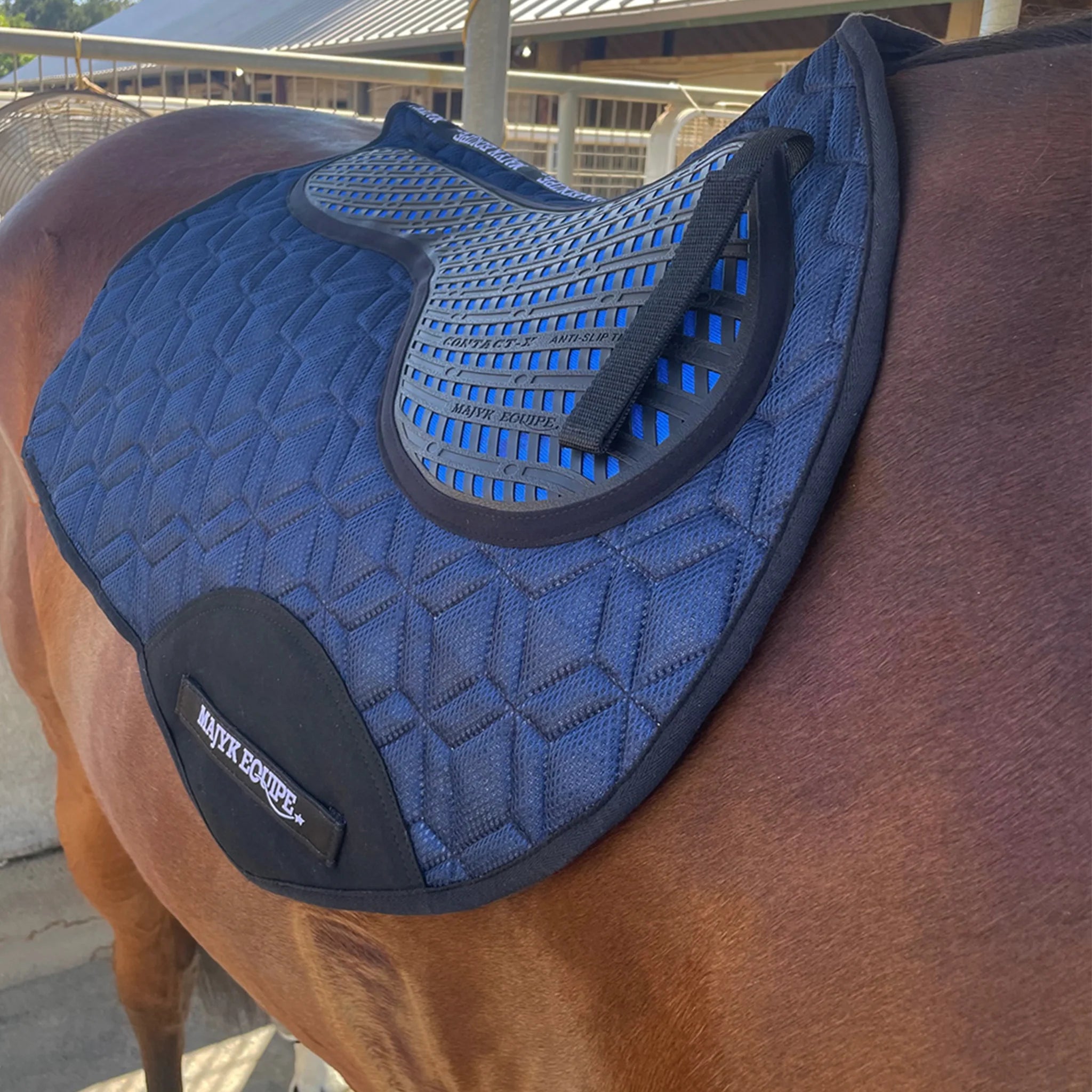 Majyk Equipe Jump Pad Non Slip Cool Mesh with Impact Protection